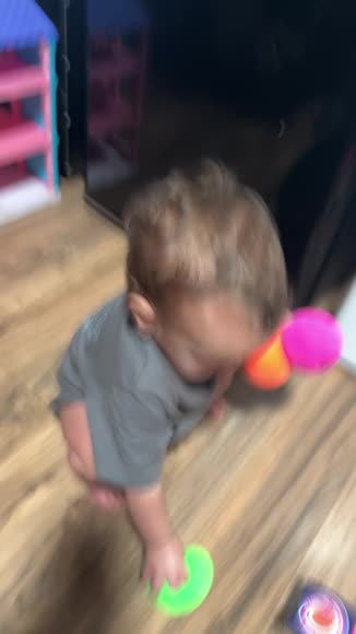 Video review of Power Your Fun Neon Sensory Squish Stress Relief Balls  by 67b62064e9053bfb0d417f55