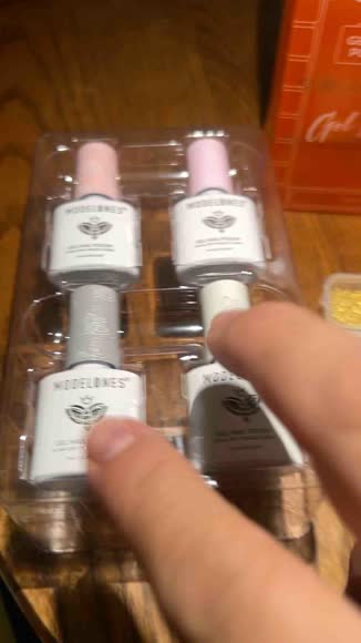 Video review of Modelones Mini Salon Gel Polish Kit  by 6783215d53e179478eed64f6