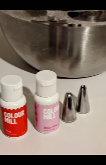 Video review of Bake Deco Colour Mill Oil-Blend Food Coloring  by 682260a6e71a29bcd1179ea5