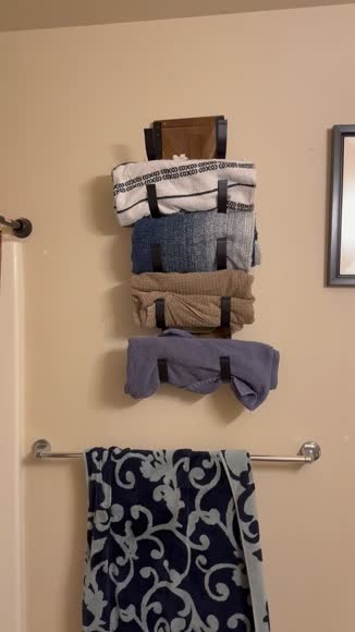 Video review of Autumn Alley Wooden Barn Wood Vertical Towel Rack  by 679fdce2ff53015e34910eed