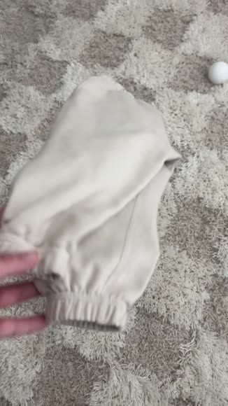 Video review of Little Trouble Cool Days Pullover White  by 67889cb0d1154e0e68225816