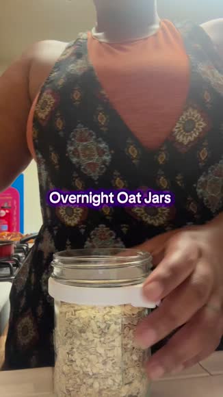 Video review of JoyJolt Dawn Overnight Oats Glass Containers  by 678c0257036b07e4a78a8d87