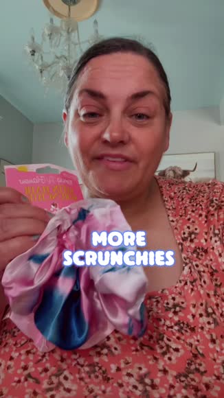 Video review of Morning Glamour 2-Pack Satin Dinner Plate Oversized Scrunchies   by 677b589d80631e421a3dd3ac