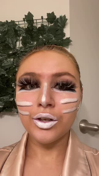 Video review of Allure Nails 3D Mink Eyelashes  by 65412e5317a9ee4c43989f04