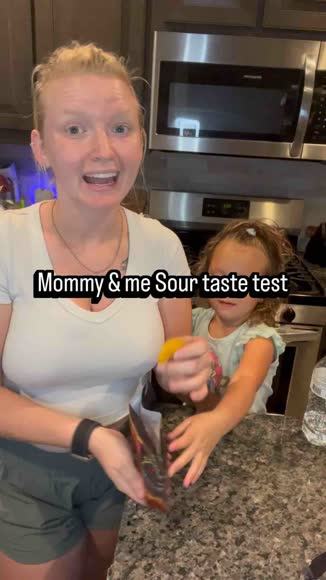 Video review of Final Boss Sour Level 2 Strawberry X Mango  by 67d998250f8d6b03a209cc12