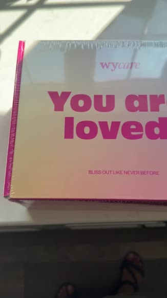 Video review of Wycare Gift Basket for Women  by 67bb620008c2c0811e1de4b3