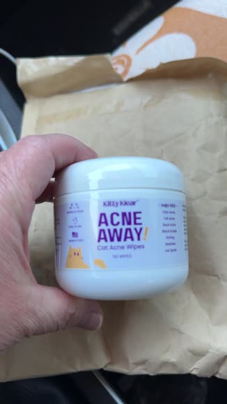 Video review of Tiger Pet Market Acne Away Cat Acne Wipes  by 66de6f8bb816466cb857ba1e