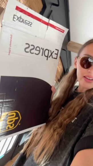 Video review of Dura Living Magnetic Bag Clip Set  by heyheathert