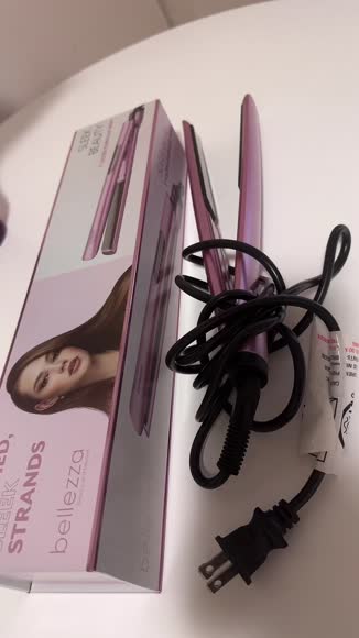 Video review of Bellezza SleekBeauty Digital Flat Iron  by 677a1bdd3563312a3df9b326