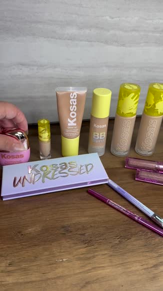 Video review of Kosas Mini DreamBeam SPF 40 PA++++  by 675fb329e41ed5b930acc943
