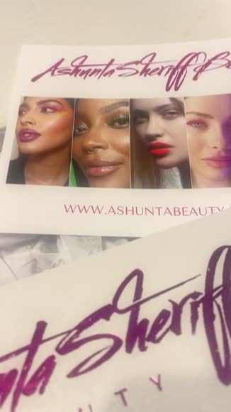 Video review of Ashunta Sheriff Beauty Unicorn Multichrome Glitter Shadow Palette  by 6764775dd4c5fad8ff134a50