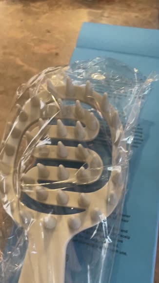 Video review of BASE-K The Scalp Massager  by 6764775dd4c5fad8ff134a50