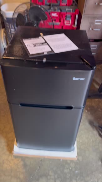Video review of Directdeals 3.2 cu. ft Mini Fridge, With Freezer & Reversible Door  by 67831ebab4d3aa970c65ece7