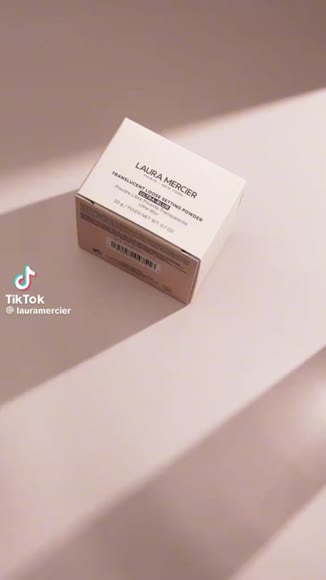 Video review of Laura Mercier Secret Brightening Powder for Under Eyes  by 65bf2158e19b86e1fab63427