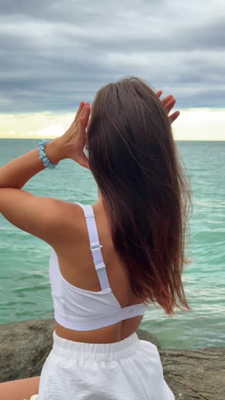 Video review of Grace & Company Skinny Satin Scrunchies, Frizz Free, Snag-Free - Harbour & Island-Sag Harbor  by grace3369649041