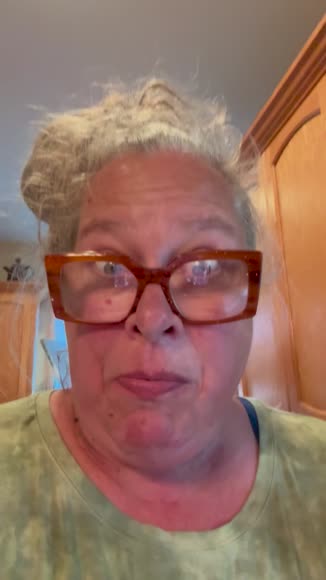 Video review of Clips Comedy  by 679fdce2ff53015e34910eed