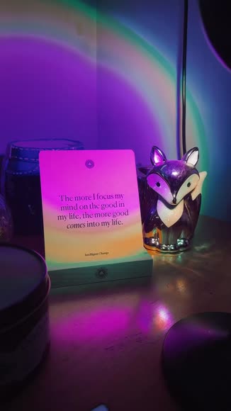 Video review of EP Light Sunset Projector Table Lamp RGBW Ambient Night Light Holiday Gifts  by chloesbarker