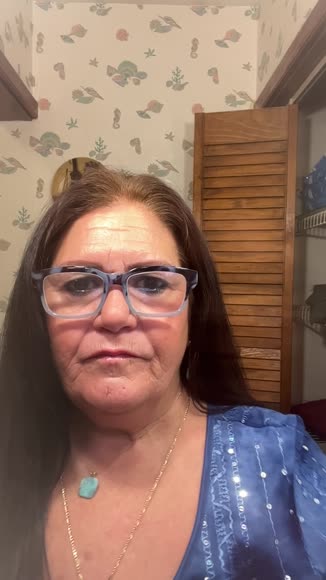 Video review of Omez Beauty Leave In Conditioner  by 6773517a851a79ae41d951b5