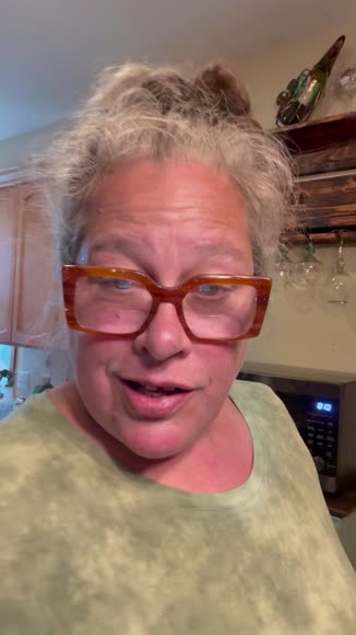 Video review of Clips Comedy  by 679fdce2ff53015e34910eed