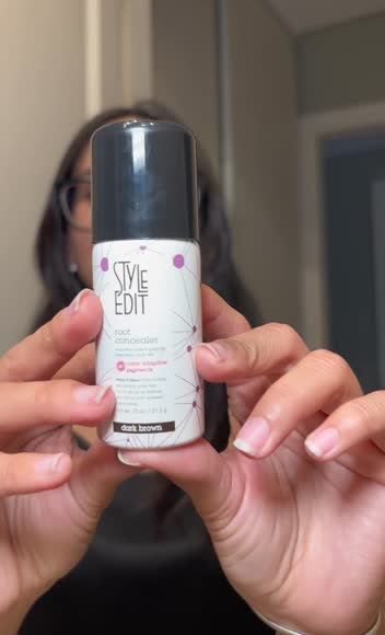 Video review of Style Edit Root Concealer Touch Up Spray  by press1679
