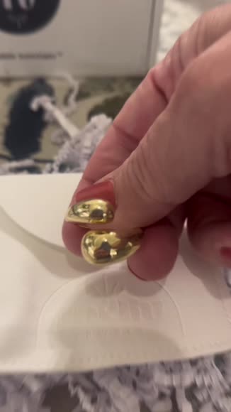 Video review of RAËLIV Boutique TEARDROP RING in GOLD (WATERPROOF & 18K GOLD PLATED)  by soonerhog88