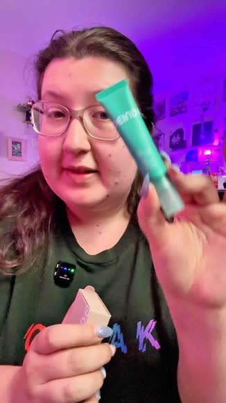 Video review of DEINDE Line-Smoothing Eye Cream With Ultra-Cooling Mini Eye Roller  by zoe.ugcportfolio