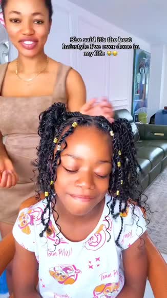 Video review of Clips Fashion & Beauty  by charleswood6540