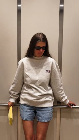Video review of Set Active Midweight Fleece Crewneck Sweatshirt  by 
