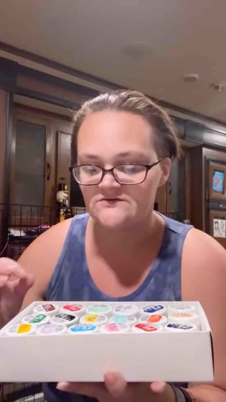 Video review of Wise Elk Matte Acrylic Paint for Decor Set of 18  by 676813123cc340d2a4db0550