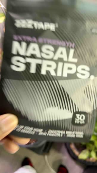 Video review of ZzzTape Nasal Strips  by 6549432a4fdfa5de3e787323