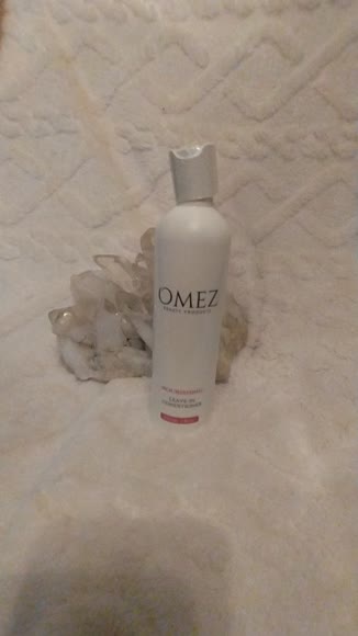 Video review of Omez Beauty Leave In Conditioner  by 679a22abc380e6e0fc8c2f8f