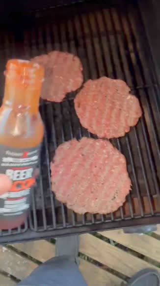 Video review of Elijah's Xtreme Beer Bacon Maple BBQ Sauce  by 677f3276410cd196ba0c5169
