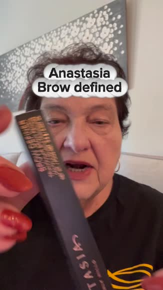 Video review of Anastasia Beverly Hills Brow Definer  by 679c0c5b0f2f3a49278a5dee