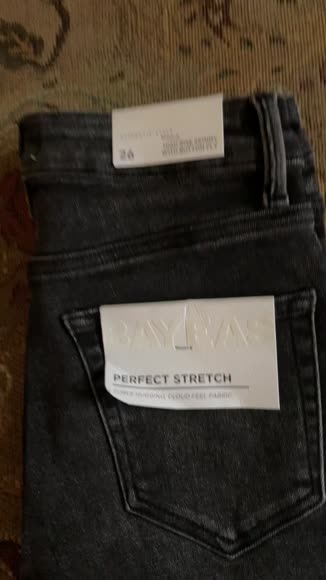 Video review of Bayeas HIGH RISE SKINNY JEANS WITH BUTTON FLY  by 678e78b34a097dbf6b3715a6