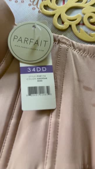 Video review of PARFAIT Elissa Bustier  by 67daecdb3d97802d8504b068