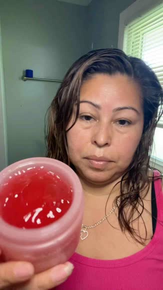 Video review of Besteria ForMedicube’s 24H Glow Freeze-Dried Collagen Jelly Cream  by 67865f07ad0e512e990787b6