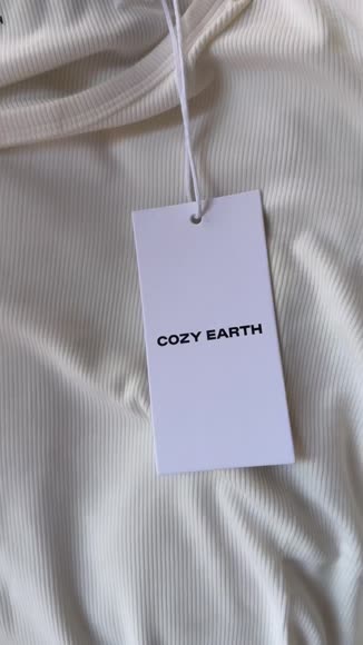 Video review of Cozy Earth Women’s Bamboo Rib-Knit Long Sleeve Lounge Top  by sloankari78