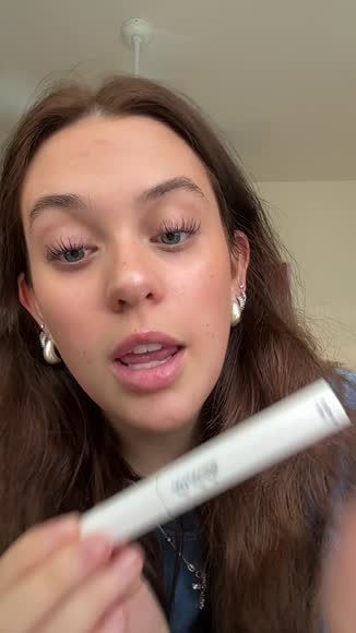 Video review of Borboleta Beauty Lash Serum For Longer, Thicker, and Fuller Looking Eyelashes - (Full Size, 3 Month Supply)  by ellahrockstar