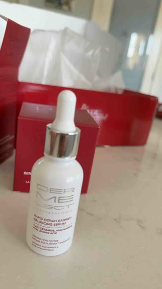 Video review of Dermelect Dermelect Barrier Strengthening + Soothing Set – Hydrating & Calming Treatments with Niacinamide, Hyaluronic Acid, Jojoba Extract, Shea Butter, and Allantoin for Radiant, Comfortable Skin  by 67bb620008c2c0811e1de4b3
