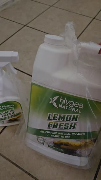 Video review of Hygea Natural Lemon Fresh Multi-Surface & Floor Cleaning Concentrated Kit  by 67885c0a970fd4f7015938af