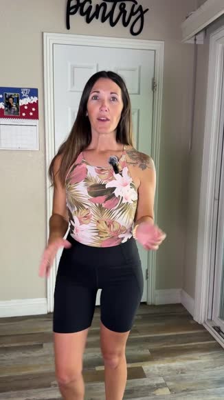 Video review of Seaav 7'' Biker Short With Pockets - Onyx  by 6776d45d22c66b3c5ba917ad