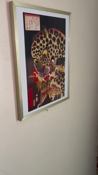 Video review of Haus and Hues Gold Standard Metal Picture Frame  by 67947f0a0df0b71afcb8486e