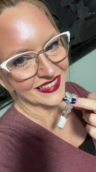 Video review of Wicked Good Perfume Kisses  by 6799919de3a44597e6fa28ba