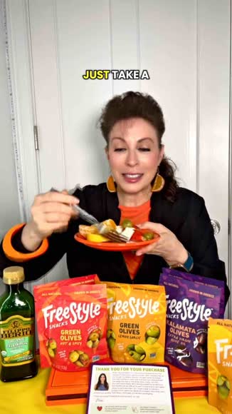 Video review of Freestyle Snacking Freestyle Snacks Variety Pack  by fernringe