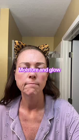 Video review of Besteria ForMedicube’s 24H Glow Freeze-Dried Collagen Jelly Cream  by 678eb644dbb5c8b08bf163b1