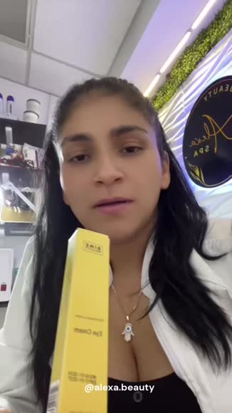 Video review of Bime Beauty Éclat Escargot Lumière Eye Cream: Luxurious Snail Mucin for Age-Defying, Hydrated Eyes Vibrating Applicator  by 67a51b029c6221f913fead0f