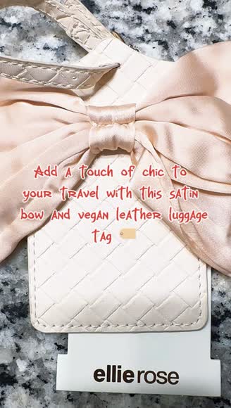 Video review of Ellie Rose Bow Luggage Tag  by 678d595ee986182e6048b188