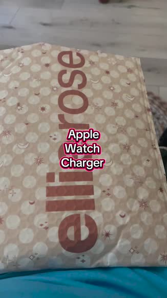 Video review of Ellie Rose Keychain Charger For Apple Watch  by 679005fe7f6a26e178edafc8