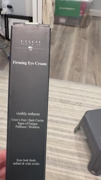Video review of Kleem Organics Anti-Aging Eye Cream for Dark Circles and Puffiness with Peptides  by 67671dd4cb0ead56872c99dc