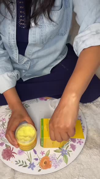 Video review of AMVital Turmeric Glow Body Scrub – Deep Exfoliation & Hydration  by 677e1143e5e086f2c03eae0c